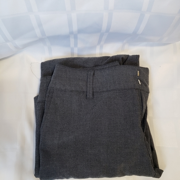 Old Navy Women's Dress Pant - Picture 6 of 10